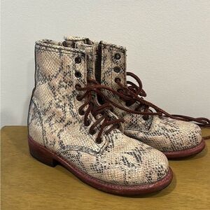 Freebird Manchester boots. Size 6.